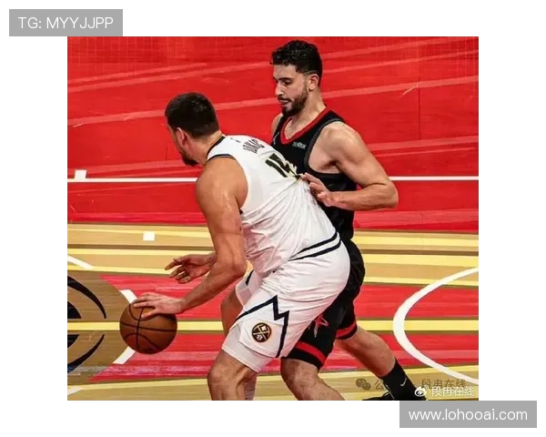 阿德尔曼赞穆雷状态出色并对其休赛期组织训练表示欣慰 阿德尔曼赞穆雷状态出色并对其休赛期组织训练表示欣慰